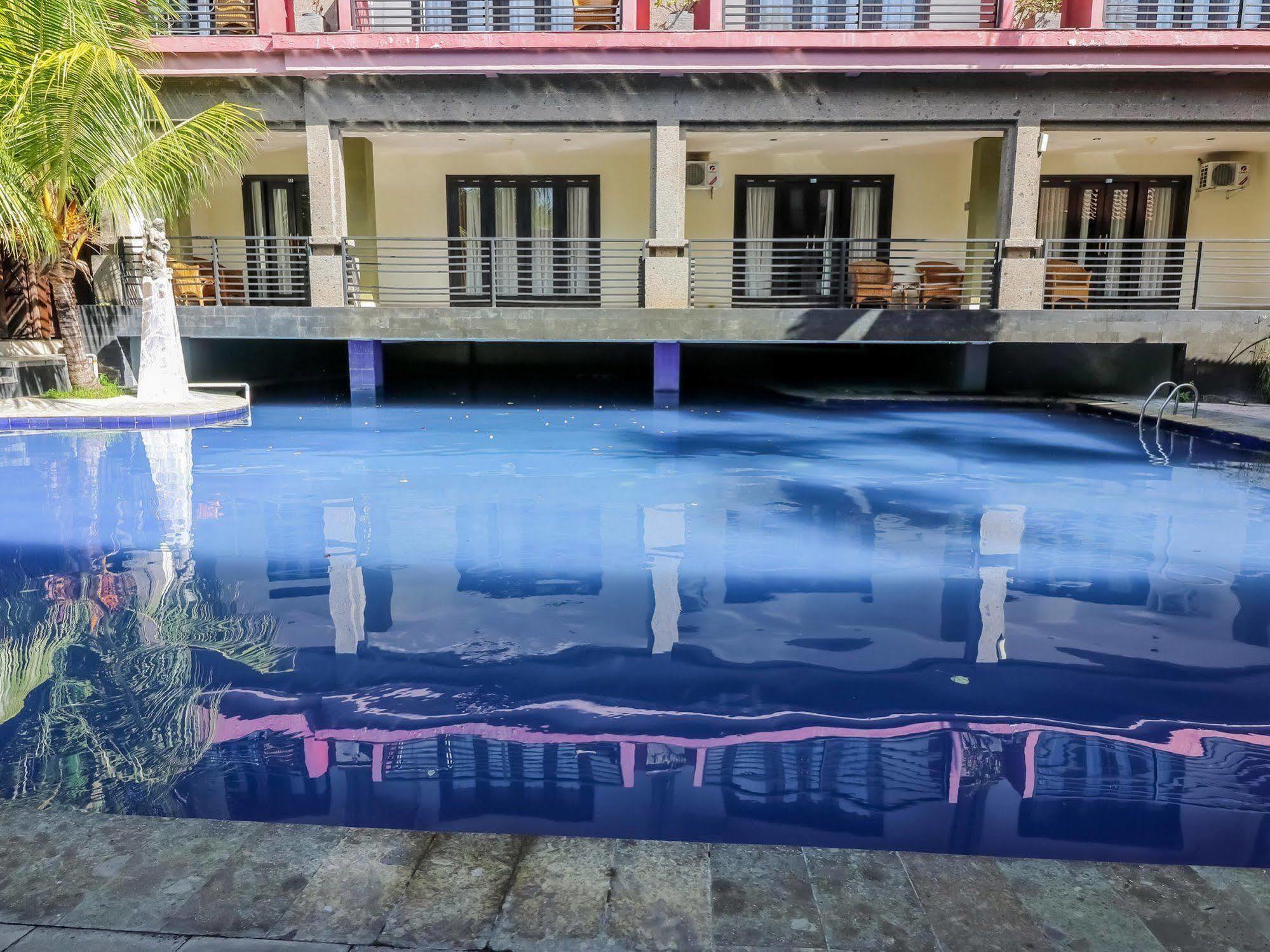 Taman Tirta Ayu Pool And Mansion Hotel Kuta Lombok Exterior foto